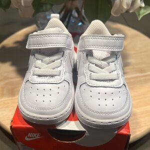 Nike Court Borough Low Recraft
Baby/Toddler Shoes color White/White size 3C